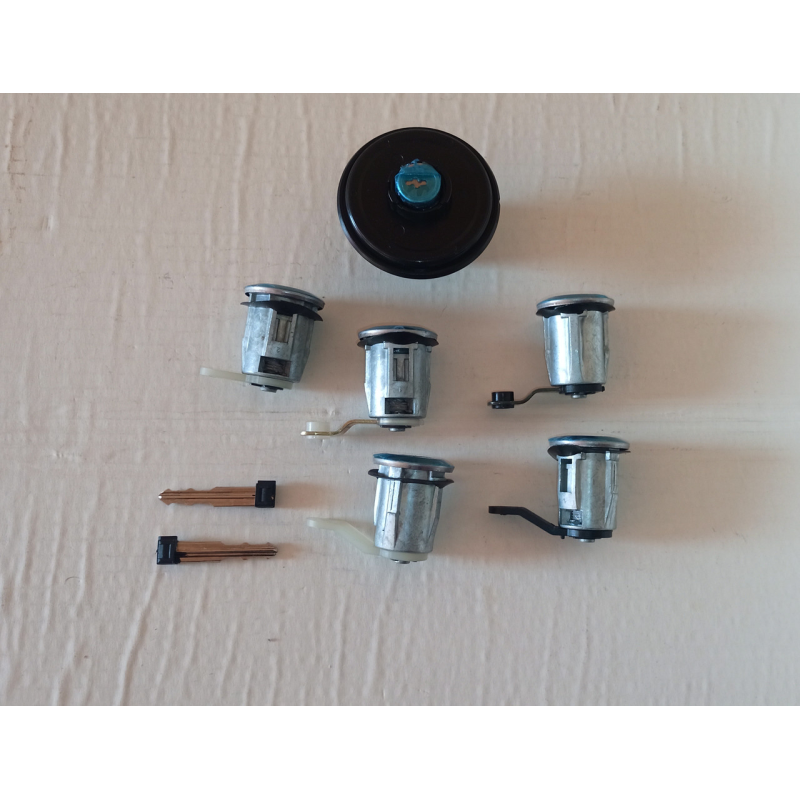 Набір личинки замки дверей Peugeoet Partner 1996-2008