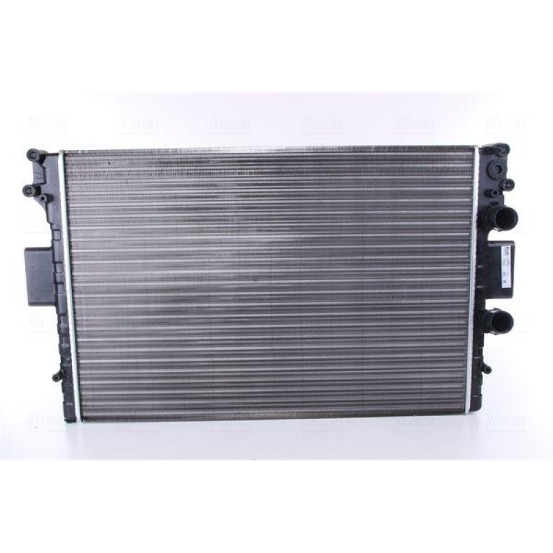 Радіатор охолодження Iveco E3 2000 — 2.8D, 2.8TD Радіатор охолодження Iveco E3 2000 — 2.8D, 2.8TD